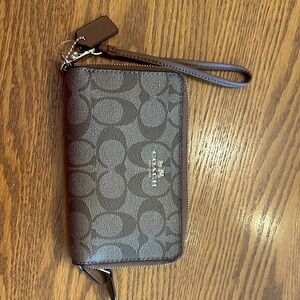 Coach Signature Brown Wristlet